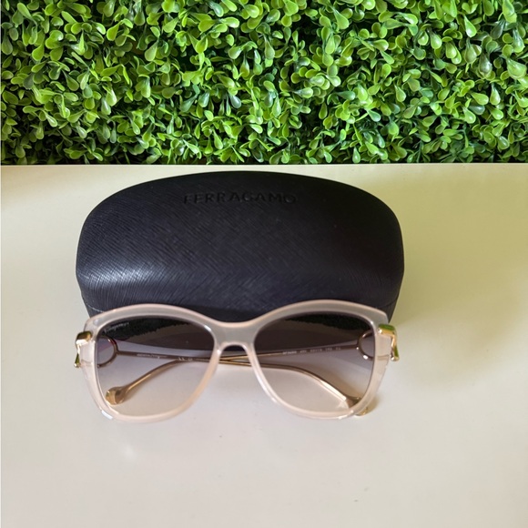 Salvatore Ferragamo Women's Beige Cat Eye Sunglasses - Picture 2 of 7